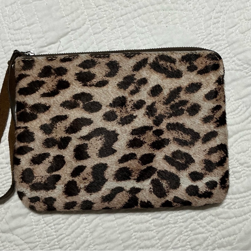 Patricia Nash Leopard Print 100% Italian Leather